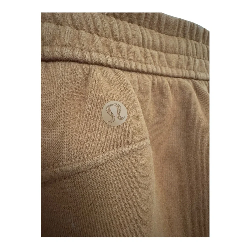 LULULEMON | Loungeful Straight Leg Pant in Butternut Brown, Size 2